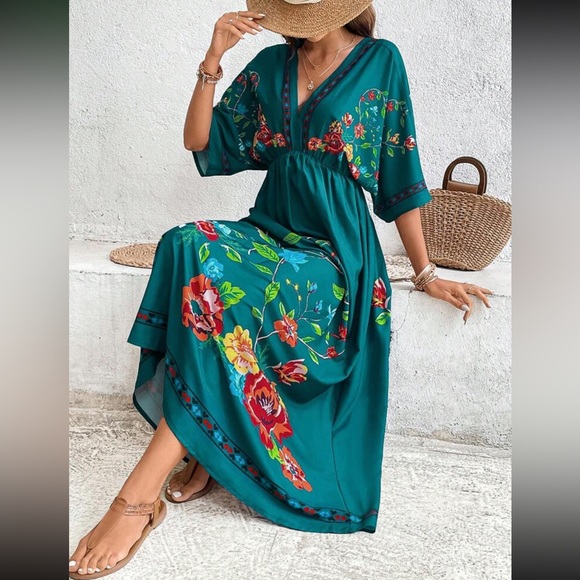 Plus Size Batwing Sleeve Boho Maxi Dress main image 1